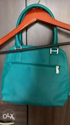 Used bag, in good condition. Brand Baggit