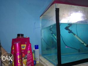 2 feet fish tank with all accessoriesh and 3 type