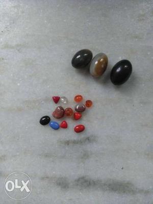 Pebble & pricious stones lot