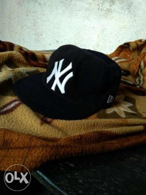 Black And White New York Yankees Cap