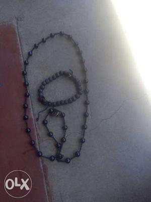 Black Beaded Necklace And Bracelet Set