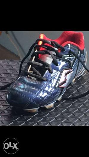 Boys soccer shoes in great condition, UK size 1