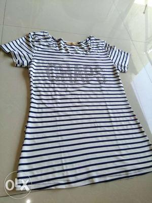 White And Black Striped Scoop-neck Shirt