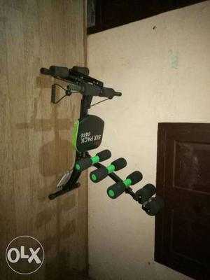 Black And Green Six Pack Ab Trainer Chair