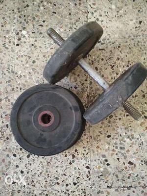 Dumbbell 10 kg new not used.. it is in excellent