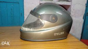 Gray Tyler Full-face Helmet