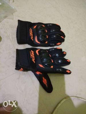 Newly pack kTM bike gloves.no use.fresh stock