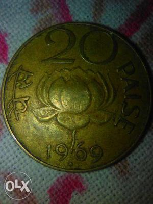 Very rear 20 paisa lotus old coin gold color
