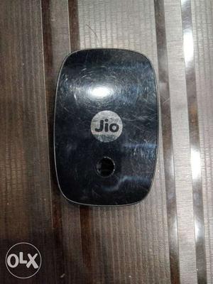 Available Jio hotspot device in a new brand