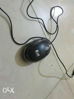 Only 20 days used mouse. It have LED lights