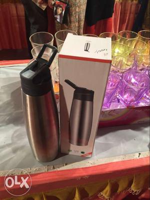 Stainless Steel Vacuum Flask With Box