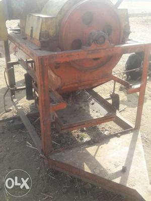 This is 5hp multi threaser urgent sell please on condition