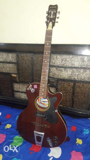 Guitar. Givson company in good condition.