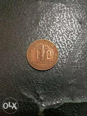Round 10 Copper-colored Coin