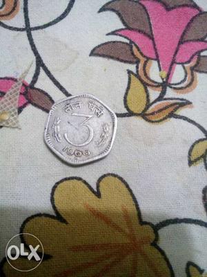 Round Silver-colored 3- Paise Coin