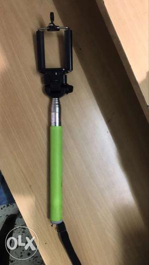 Selfie stick monopod with head for mobile