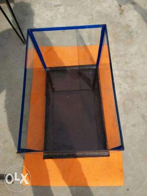 Fish tank size 15 X 22 good condition