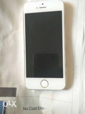 I phone 5s 64gb gold color in fair condition only