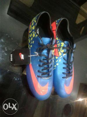 CR7 NO USE Fresh football boot size 9