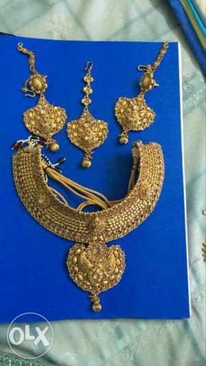 Heavy artificial set with complete maang tika