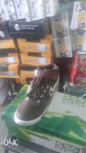 Unpaired Brown And White Nike Velcro Midcut Shoe With Box