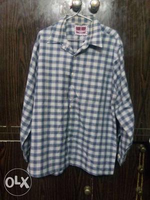 White And Blue Vardhaman Shirts Size 42 Good Condition