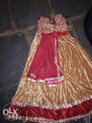 Women's Red, White, And Yellow Sleeveless Sari Dress