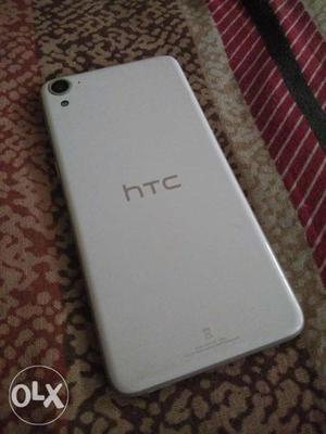 6months old Htc 826.with good features