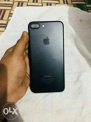 IPhone 7 plus 32GB only 4 month old with all
