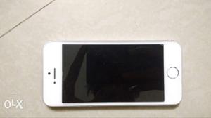 Iphone 5s in good condition with charger and box.