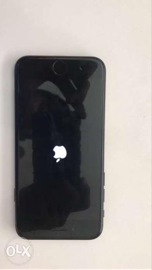 Iphone 7 for sale 10 months old with box charger