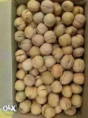 Kashmiri dry fruits at wholesale rate