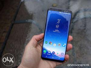 Samsung galaxy s8 with wireless charger only 2