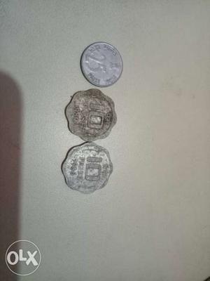 10 paisa coins and 25 paise