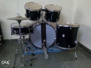 Black-and-gray Drum Kit