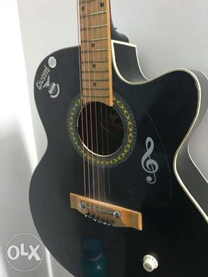 Givson acoustic guitar. Excellent playing