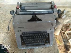 Gray Halsa Typewriter