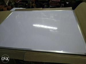 Non magnetic whiteboard. Size 4*3. other boards