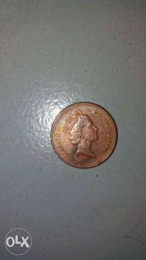 Queen Elizabeth's rear coin.