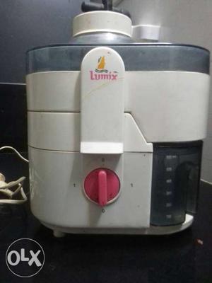 White Lumix Power Juicer