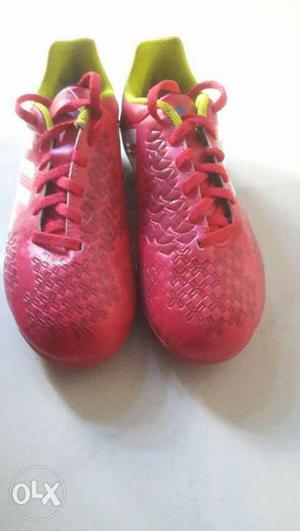 Boys pink and white adidas football shoes size 3 ``