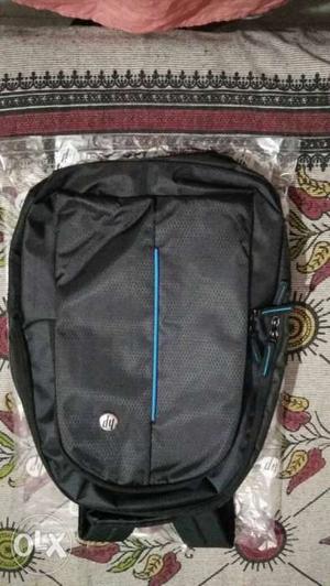 Branded hp brand new laptop bag suitable for any