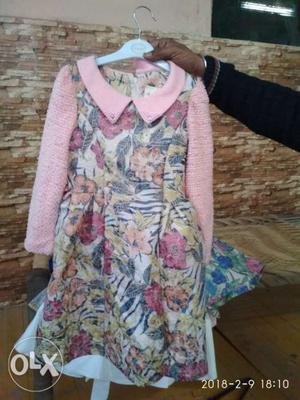 Kids girl dresses availabe at wholesale price.