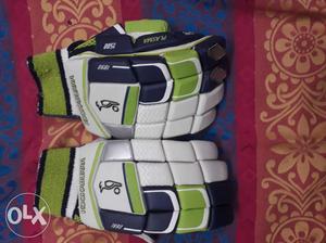 Brand new kookaburra plasma  Gloves for rh