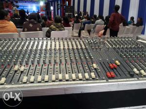 Dj sound mixer lx7ii 32 channel with new paty