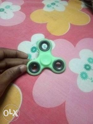 Green 3-lobe Fidget Hand Spinner