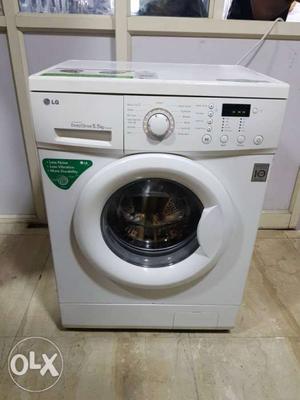 LG direct drive 5.5kg front load washing machine with home
