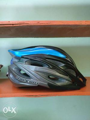 Mountain Bike (cycle)Helmet.
