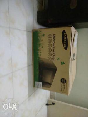Black Samsung Microwave Oven Box