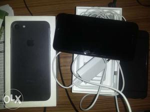 IPhone gb, black, airphone, charger, not